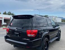 Toyota Sequoia