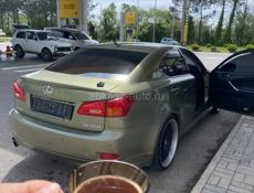 Lexus IS