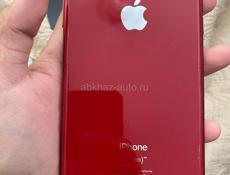 iPhone XR в хорошем состоянии , защитное пленка на задней крышке , царапин не имеется 