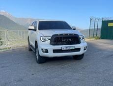 Toyota Sequoia