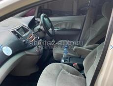 Mitsubishi Grandis