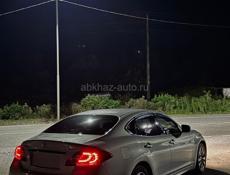 Nissan fuga