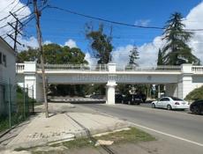 Срочно продается участок в центре под застройку