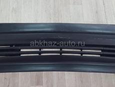 Передний бампер