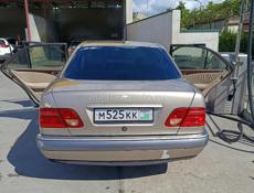 Mercedes-Benz E-Класс