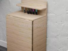 Маникюрный стол