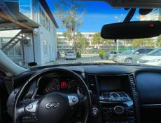 Infiniti FX