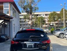 Infiniti FX