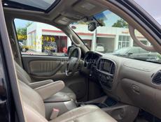 Toyota Sequoia