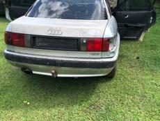 Audi 80
