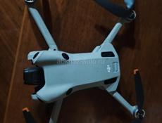 Дрон, квадракоптер, DJI