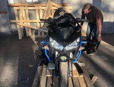 Кронштейн переднего обтекателя Kawasaki
