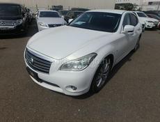 Nissan fuga