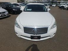 Nissan fuga