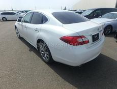 Nissan fuga