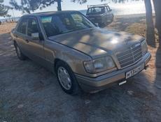 Mercedes-Benz 124