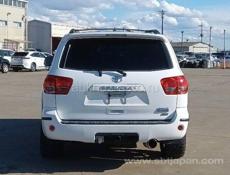 Toyota Sequoia