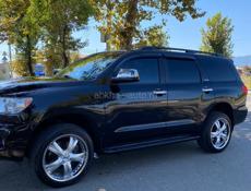 Toyota Sequoia