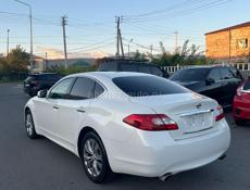 Nissan fuga