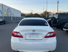 Nissan fuga