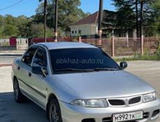 Mitsubishi Carisma