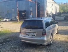 Mitsubishi Grandis