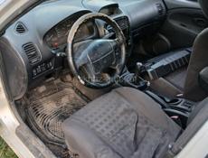 На разборе митсубиси каризма