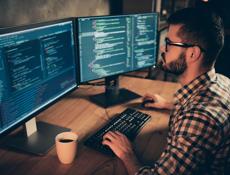 Ищу опытного программиста на постоянную работу  
