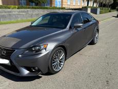 Lexus IS