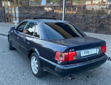 Audi 100