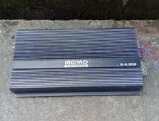 усилитель momo 4.200 продаю в целях того что незнаю в чем проблема снял с машины персатл включаться ток идёт но не включается 