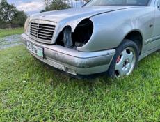 Mercedes-Benz E-Класс