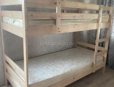 Двухъярусная кровать 