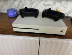 Продаю xbox one s