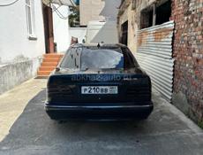 Mercedes-Benz 200-Series