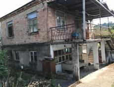 Земельный участок с домом