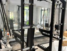 Продаю профессиональное оборудование «Bronze Gym»