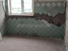 Продаётся 4-х комнатная квартира (95 м2) в Пицунде 