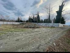 Продаю участок 6 соток Пицунда,ул. Фабричная,300 м от санатория «Самшитовая роща». По документам 6 соток, по факту больше. До моря 100 метров. Весь пакет документов в наличии.