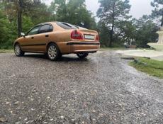 Mitsubishi Carisma