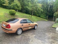 Mitsubishi Carisma