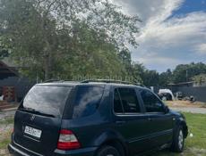 Mercedes-Benz ML