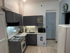 Сдам на длительный срок с 15 октября по июнь месяц большую двухкомнатную квартиру!