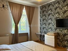 Сдам на длительный срок с 15 октября по июнь месяц большую двухкомнатную квартиру!