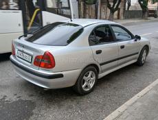 Mitsubishi Carisma
