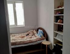 ПРОДАЮ!! Четырёхкомнатную квартиру в центре города Гагра