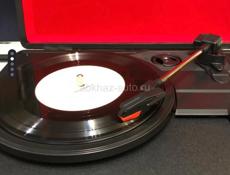 Виниловый проигрыватель