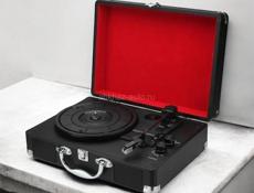 Виниловый проигрыватель 