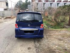 Honda FR-V