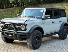 Ford Bronko